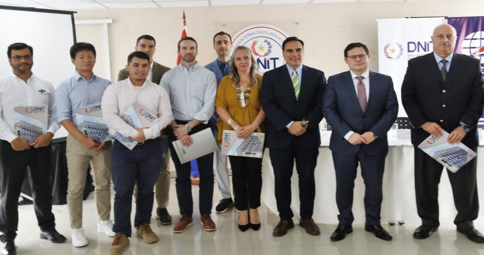 Entrega de certificados a las empresas OEA