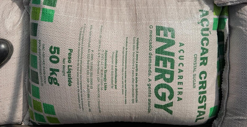 Una de los bolsas que formaban parte del cargamento de azúcar presuntamente ingresadas de contrabando