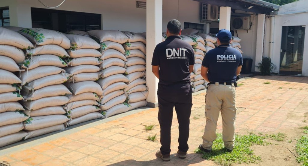 El camión y la carga fueron trasladas al depósito privado GICAL de la DNIT