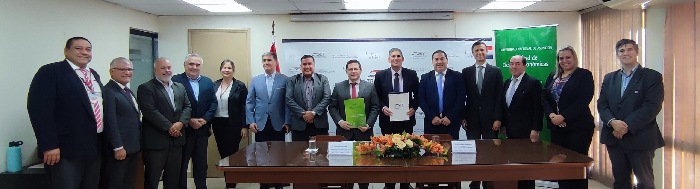 La Subsecretaría de Estado de Tributación (SET) y la Facultad de Ciencias Económicas de la Universidad Nacional de Asunción (FCE-UNA) han suscripto en la mañana de hoy un Convenio Marco de Cooperación Interinstitucional