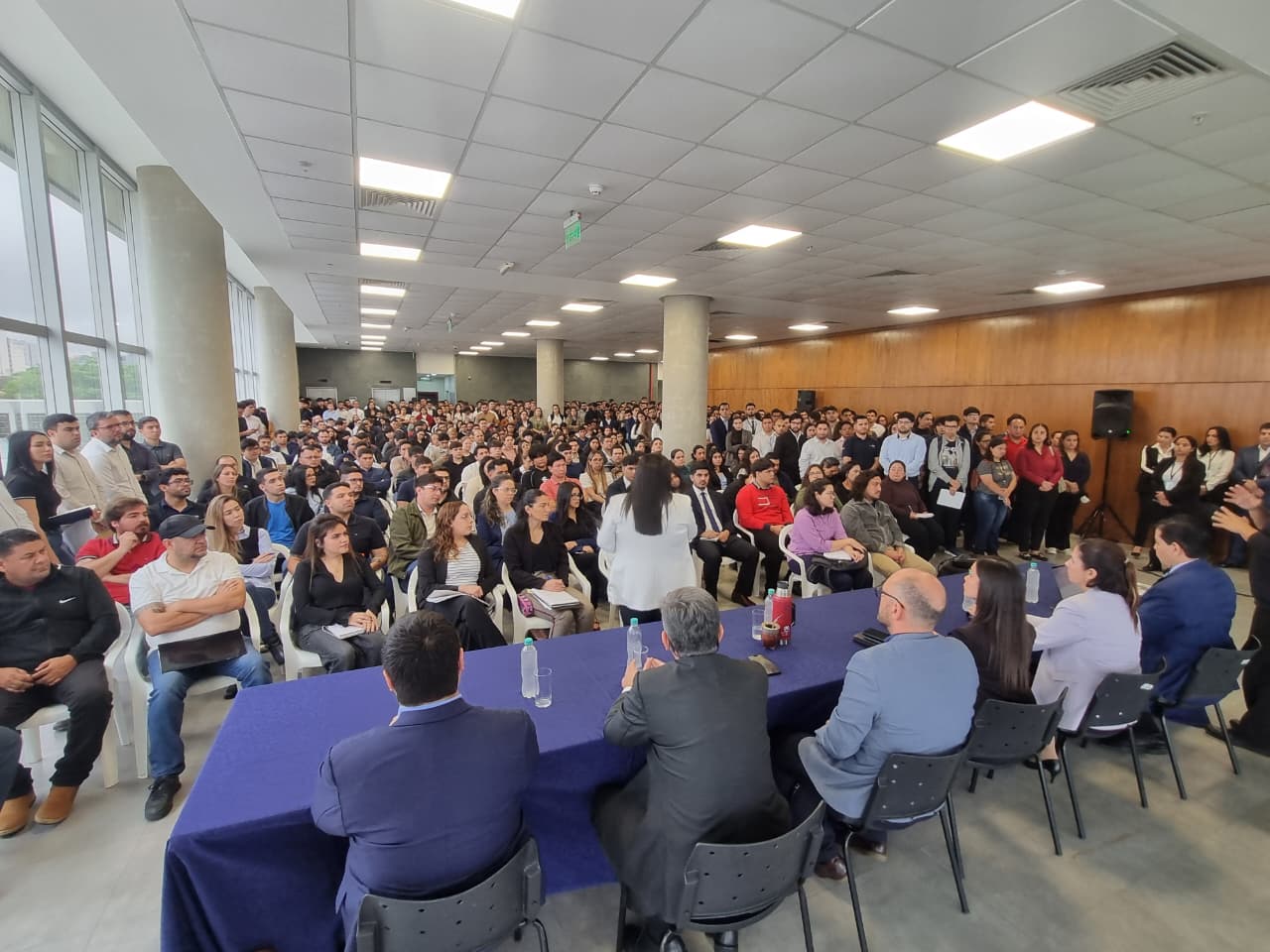 Más de 2.000 interesados para el concurso de ingreso a la DNIT