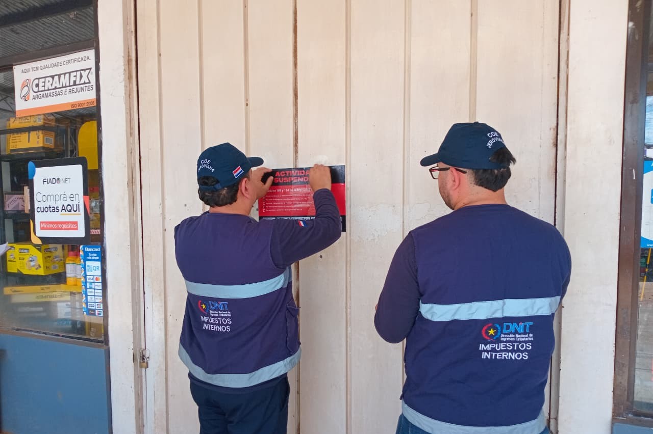 DNIT suspende 2 locales en Horqueta por no emitir comprobantes de venta