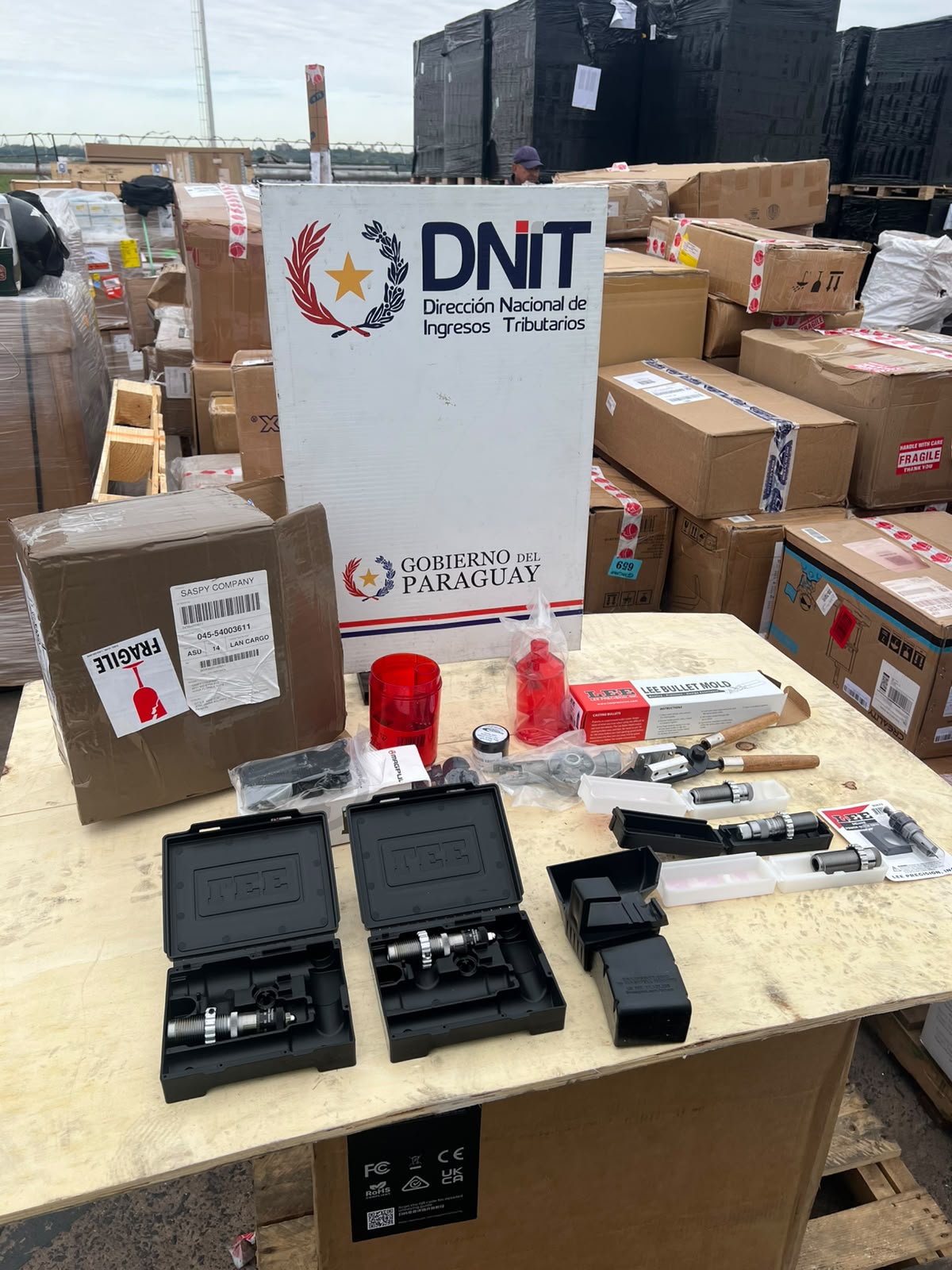 DNIT detecta partes y accesorios para armas de fuego